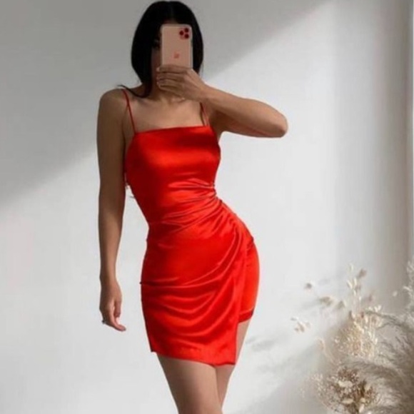 Zara satin effect red dress - Picture 3 of 13